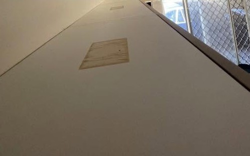 The same benchtop clean and dry after cleaning